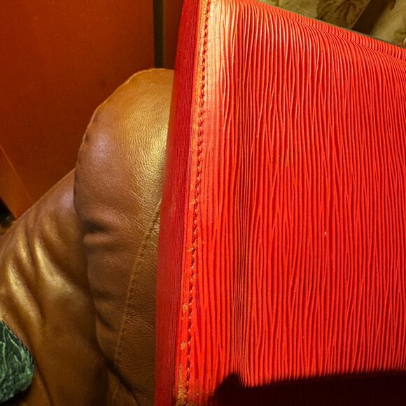 LOUIS VUITTON Epi Sac Depaule GM Shoulder Bag Red M80207 LV Auth 131025 - Picture 5 of 16